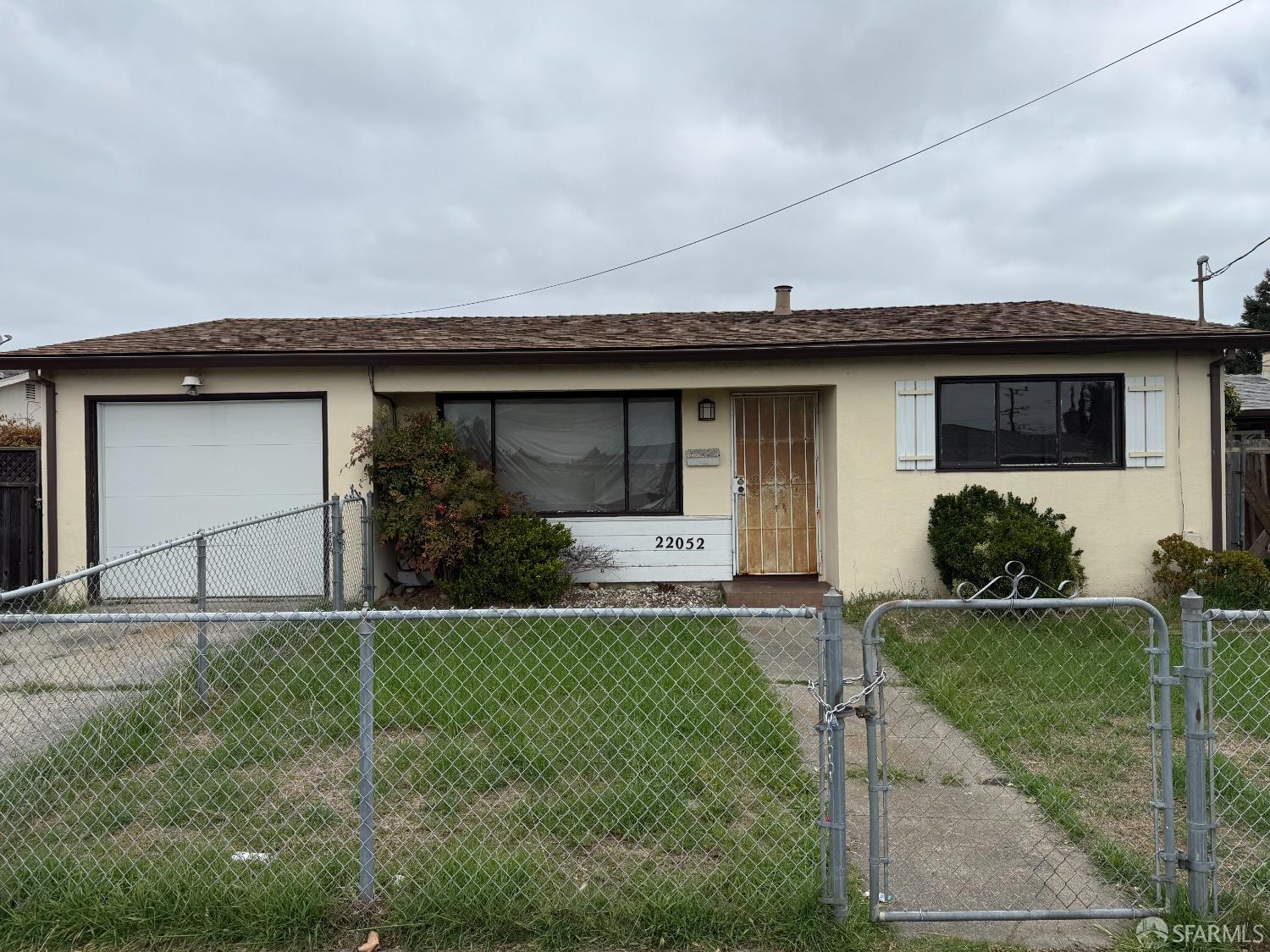 Neighborhood Neighborhood-20