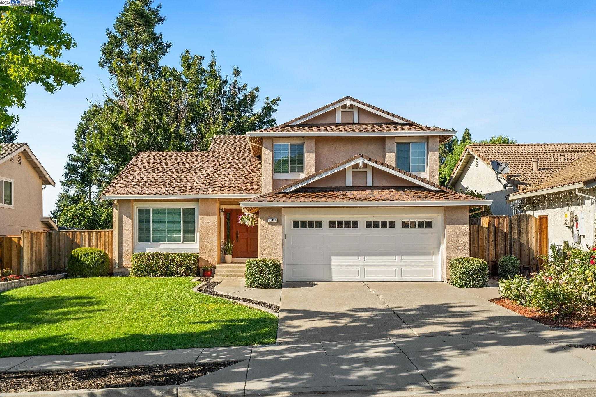 Neighborhood Neighborhood-18