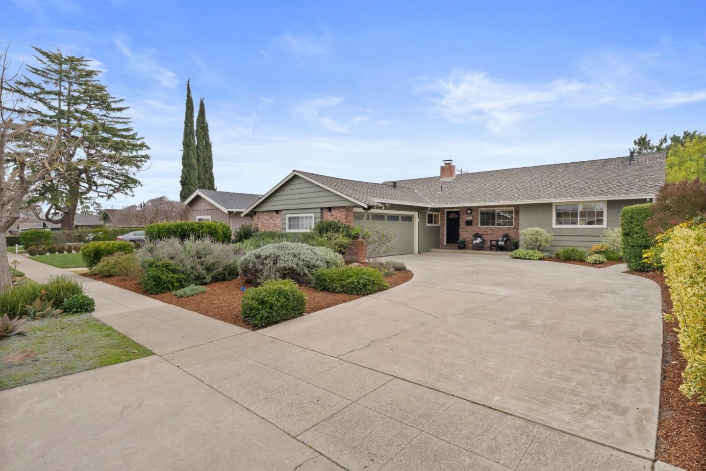 Neighborhood Neighborhood-30