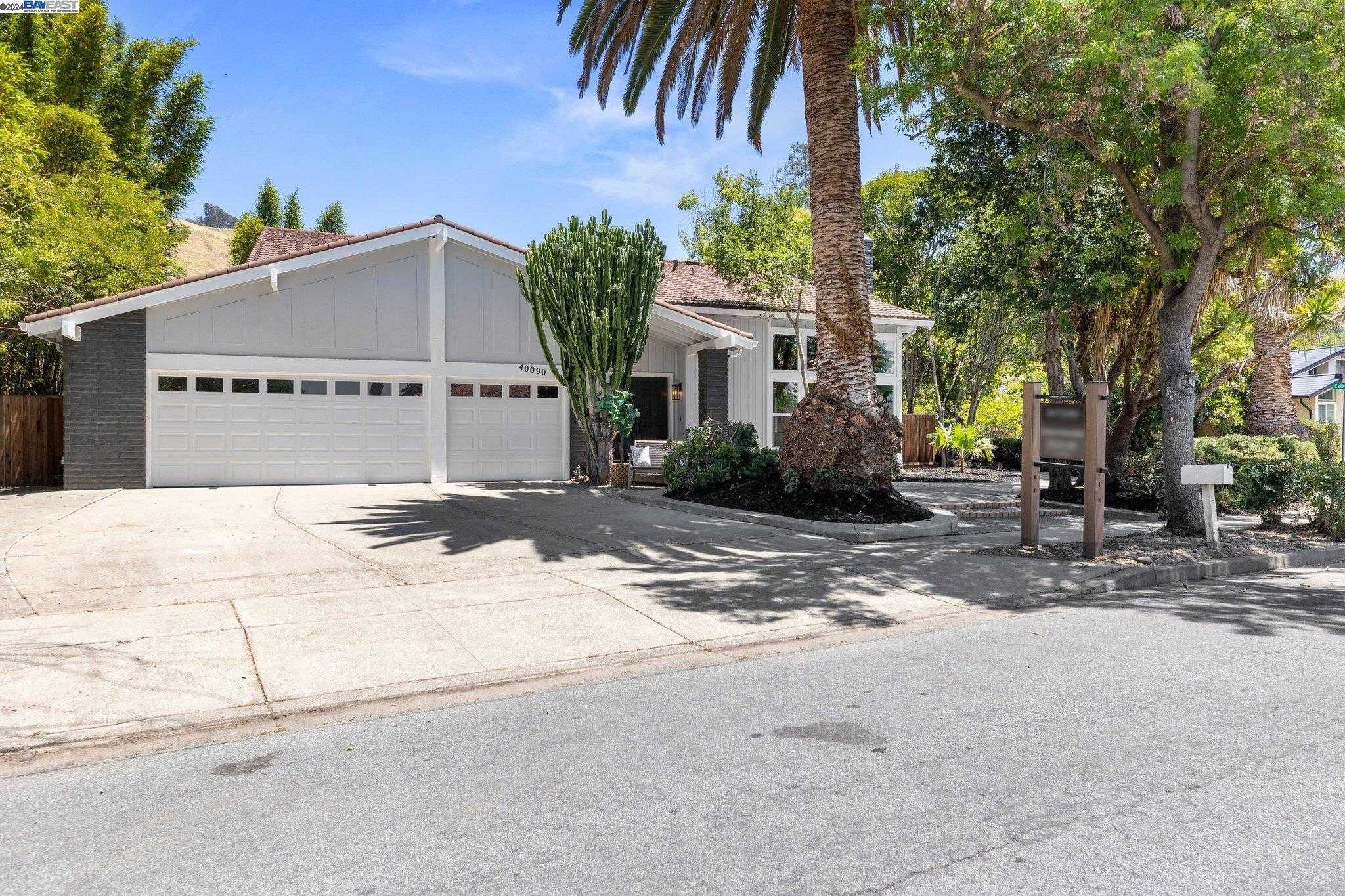 Neighborhood Neighborhood-5