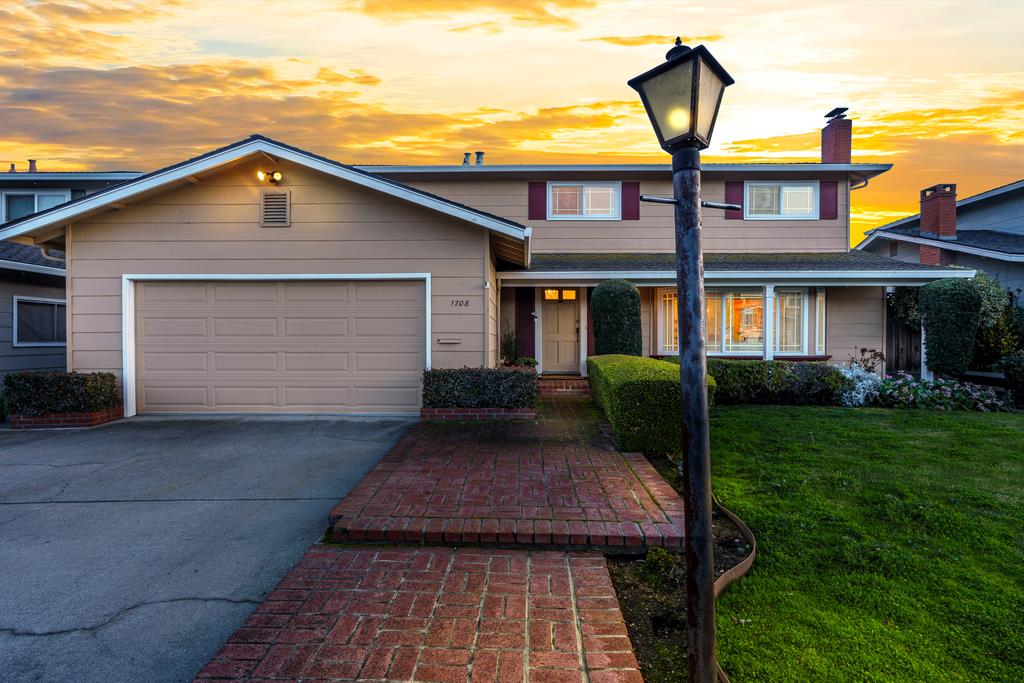 Neighborhood Neighborhood-80