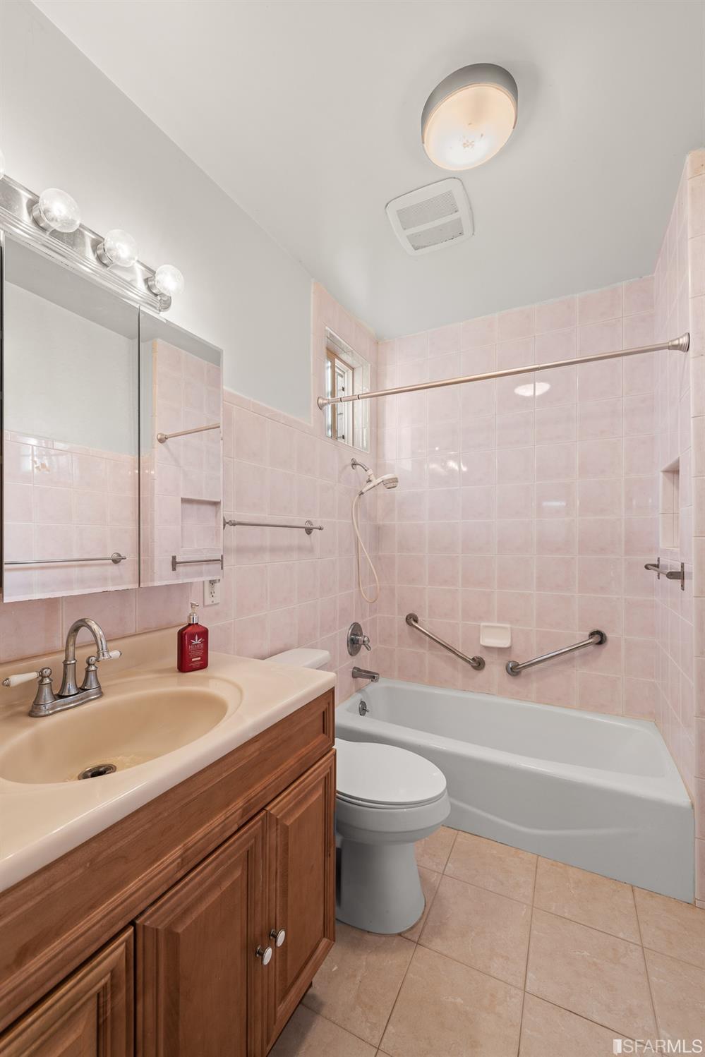 Neighborhood Neighborhood-283