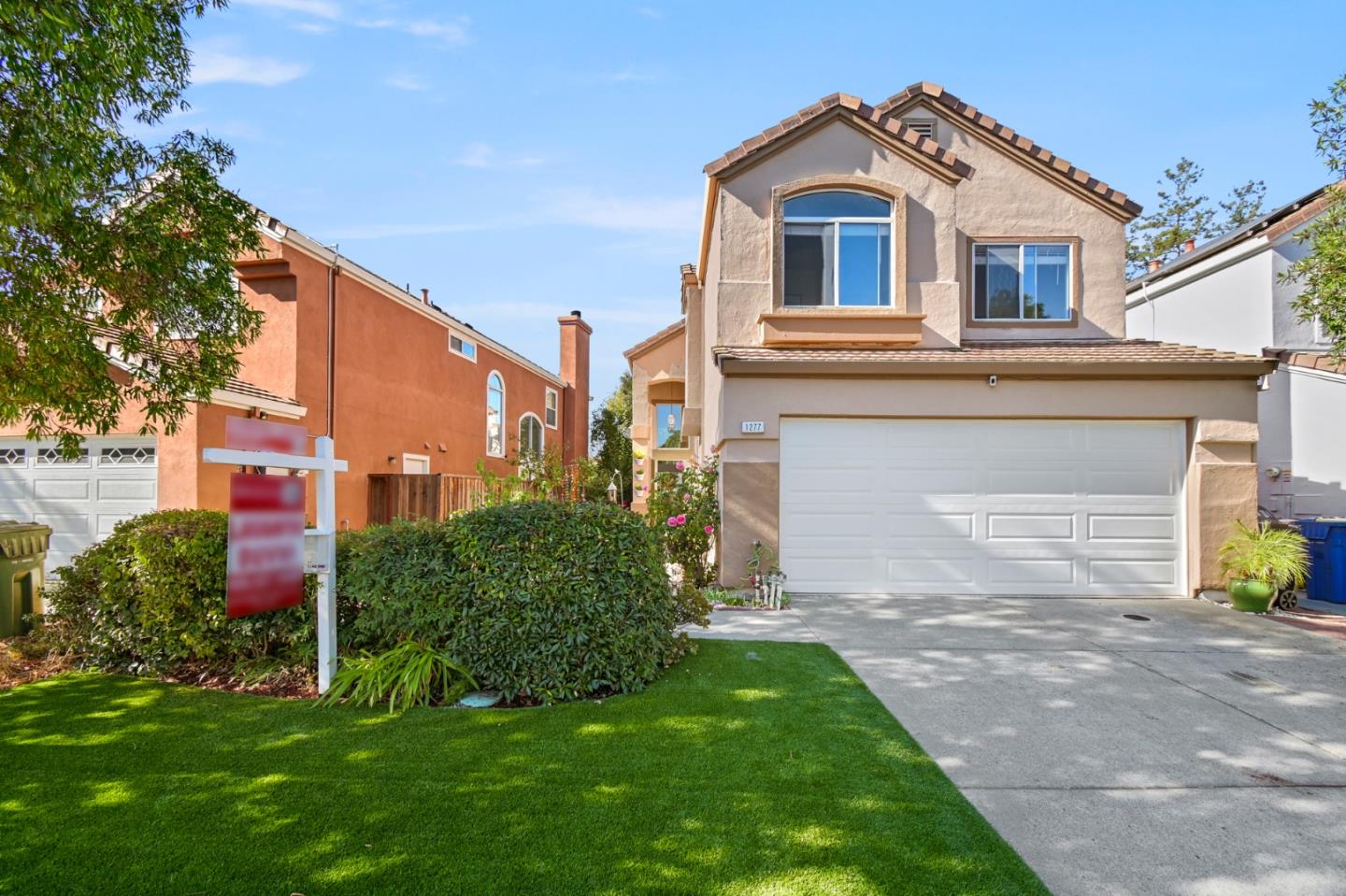 Neighborhood Neighborhood-125