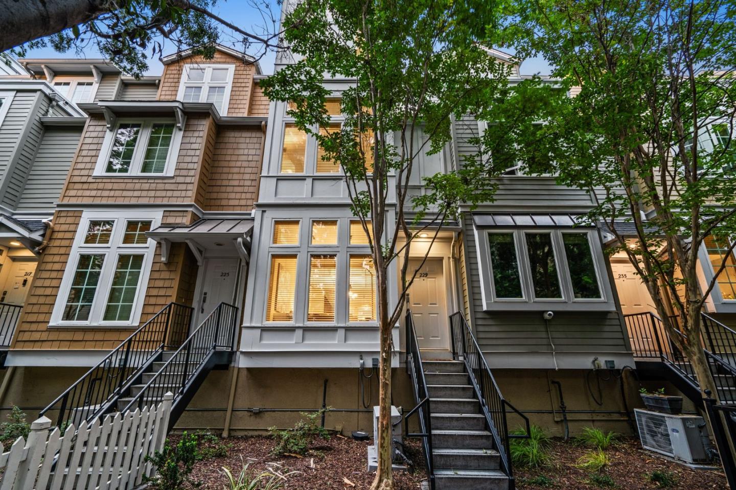 Neighborhood Neighborhood-82