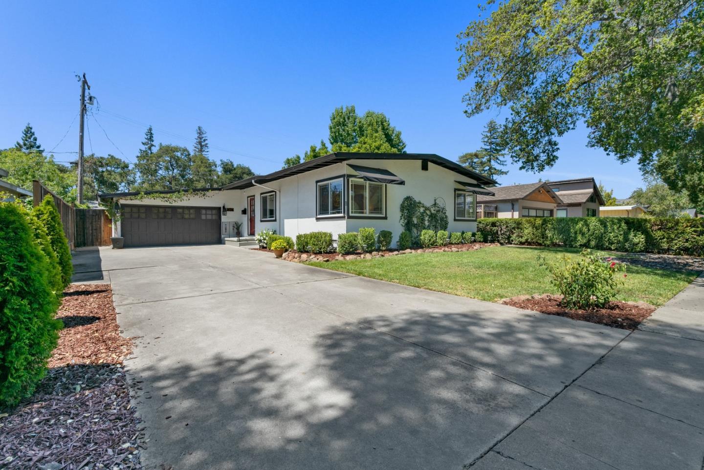 Neighborhood Neighborhood-106