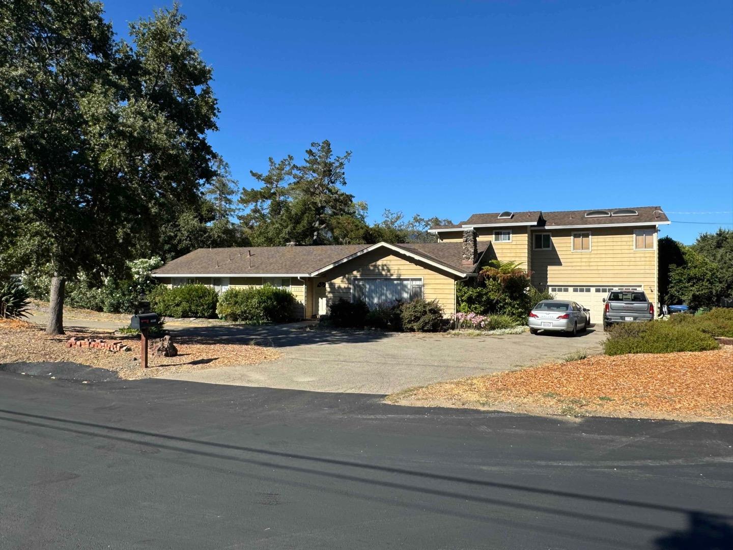 Neighborhood Neighborhood-27