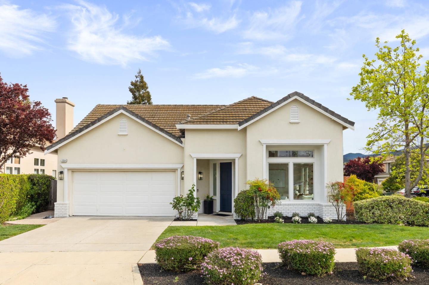 Neighborhood Neighborhood-4