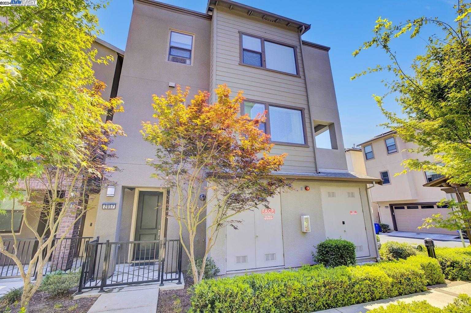 Neighborhood Neighborhood-16