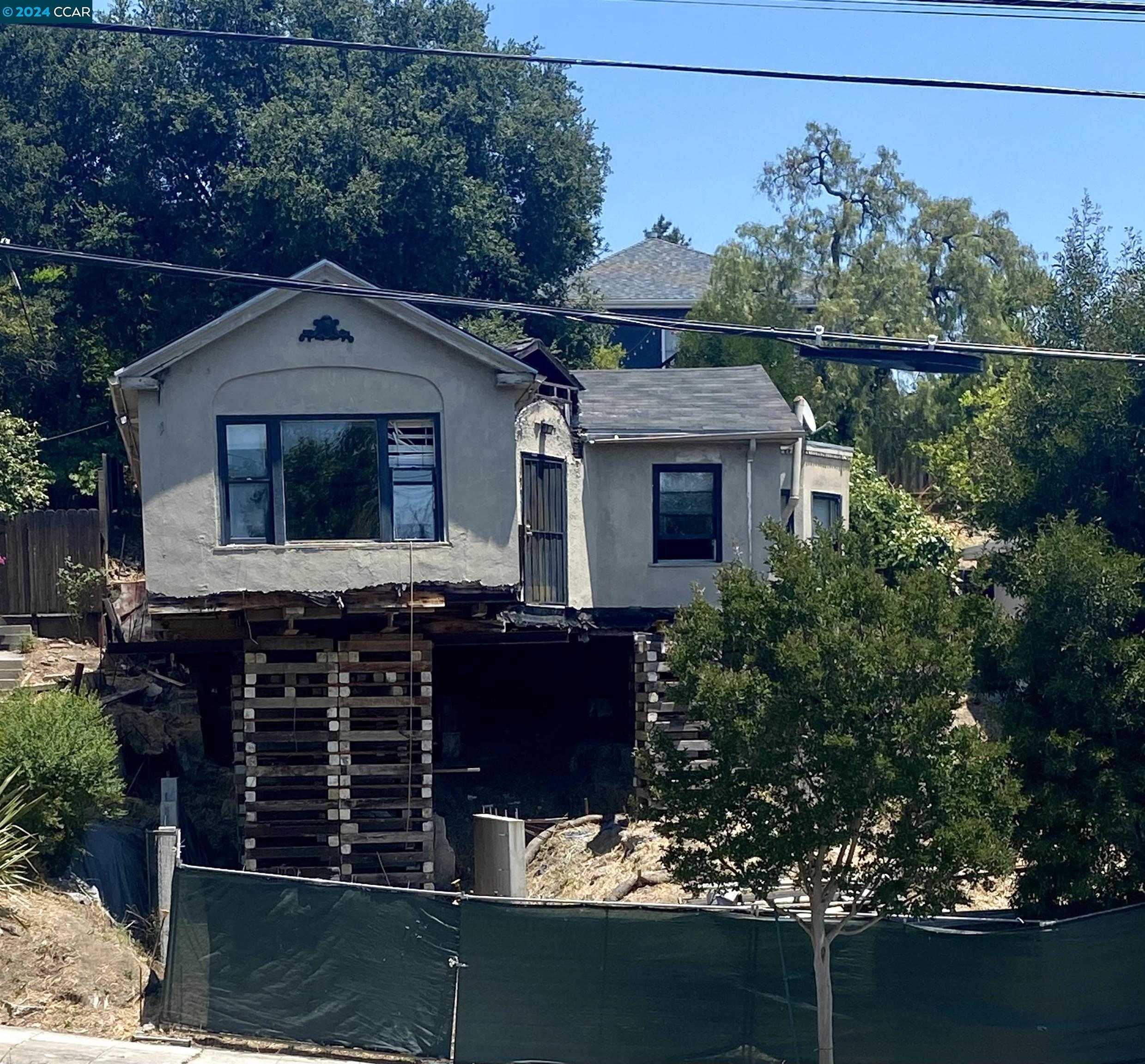 Neighborhood Neighborhood-23