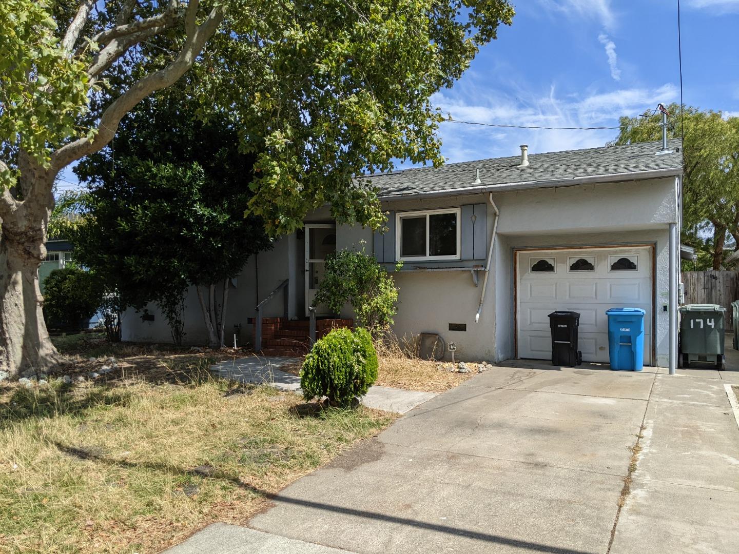 Neighborhood Neighborhood-42