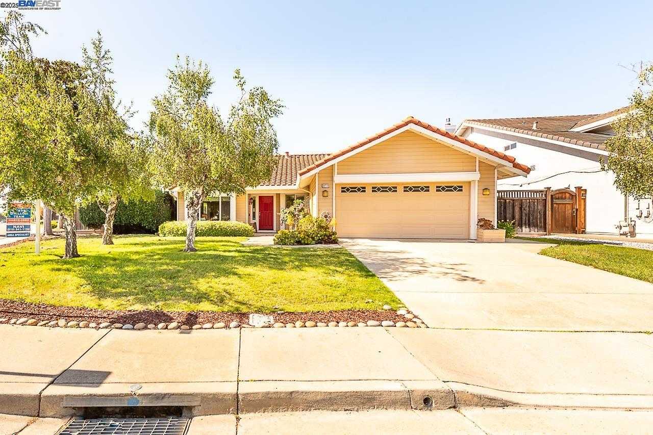 Neighborhood Neighborhood-1