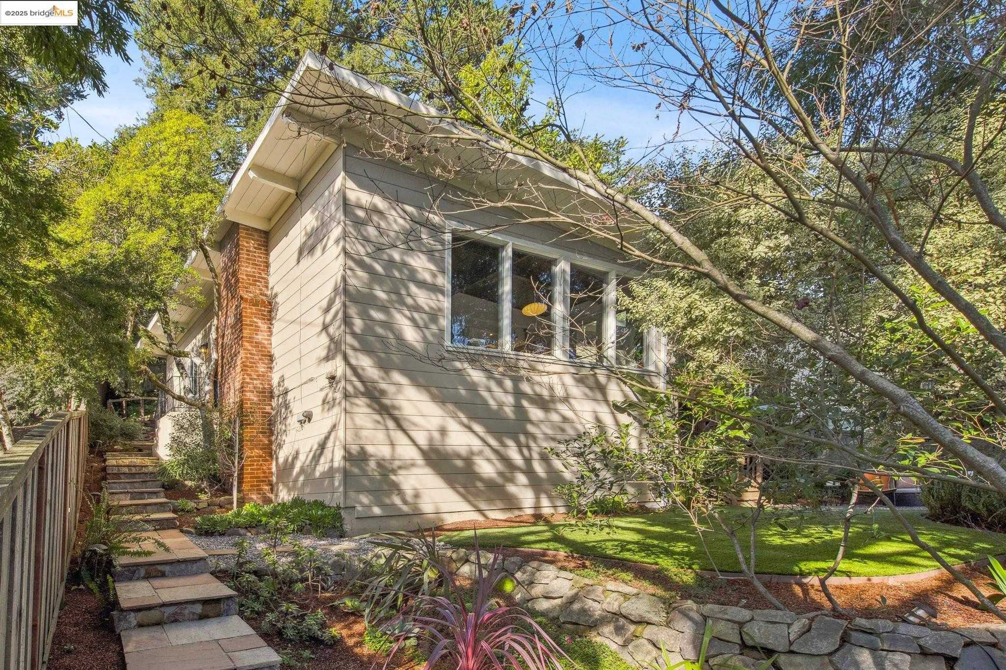 Neighborhood Neighborhood-4