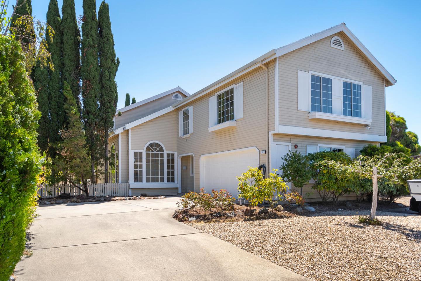 Neighborhood Neighborhood-1