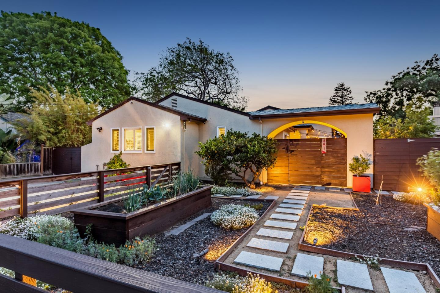 Neighborhood Neighborhood-8