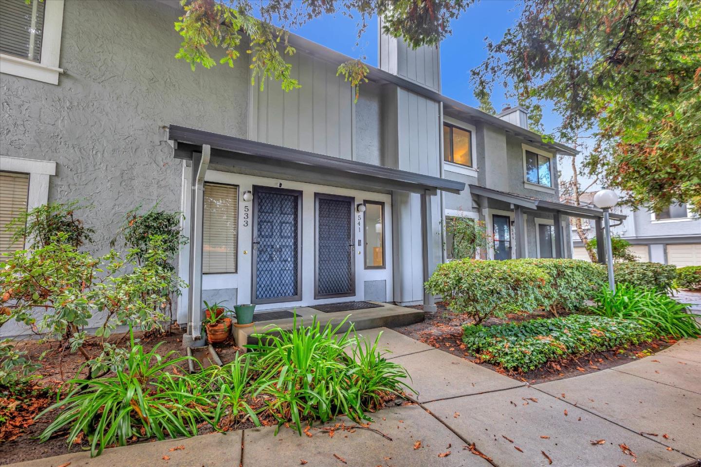 Neighborhood Neighborhood-29