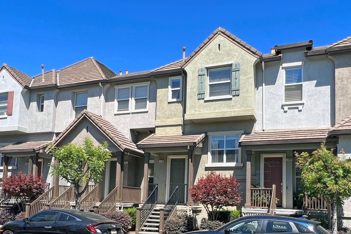 Neighborhood Neighborhood-8