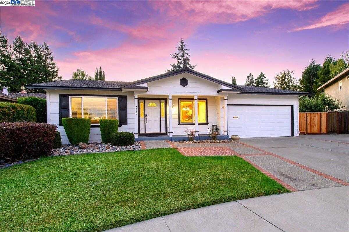 Neighborhood Neighborhood-3