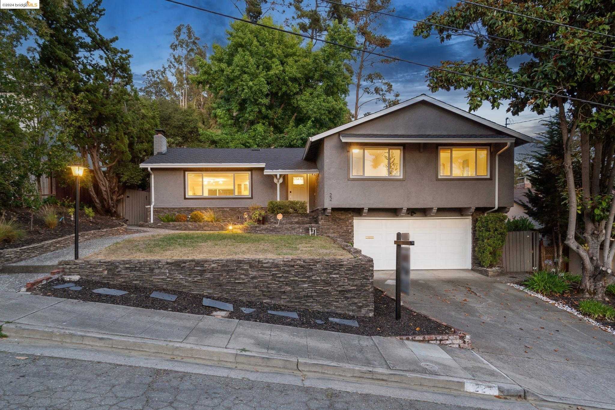 Neighborhood Neighborhood-20