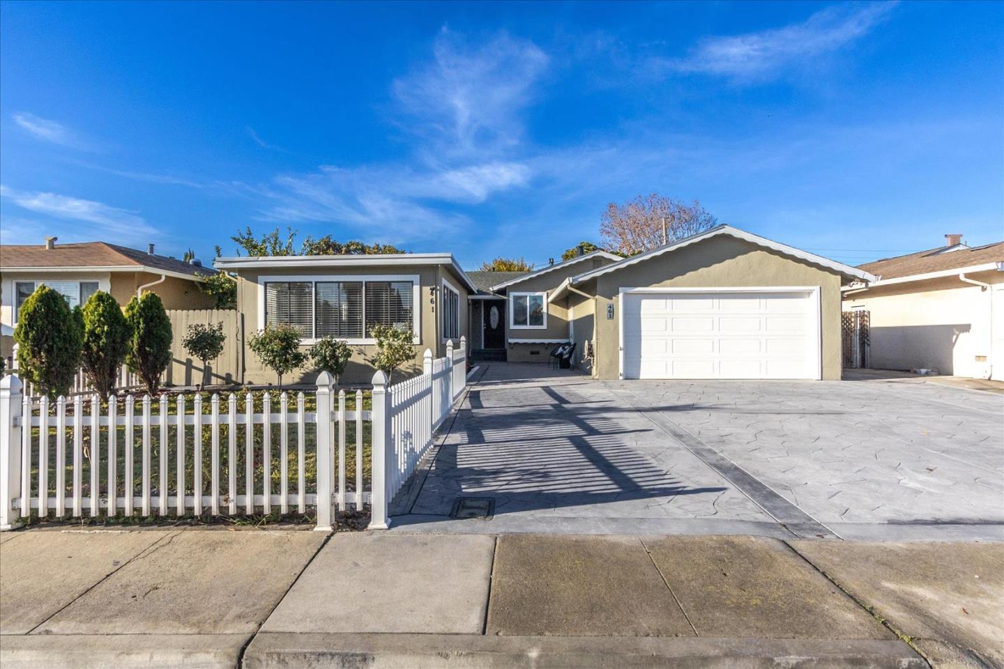 Neighborhood Neighborhood-130