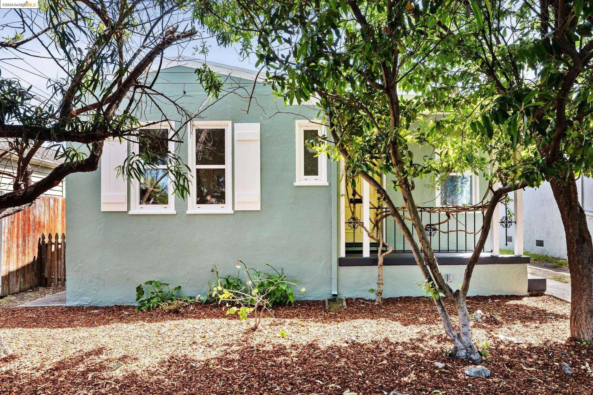 Neighborhood Neighborhood-5