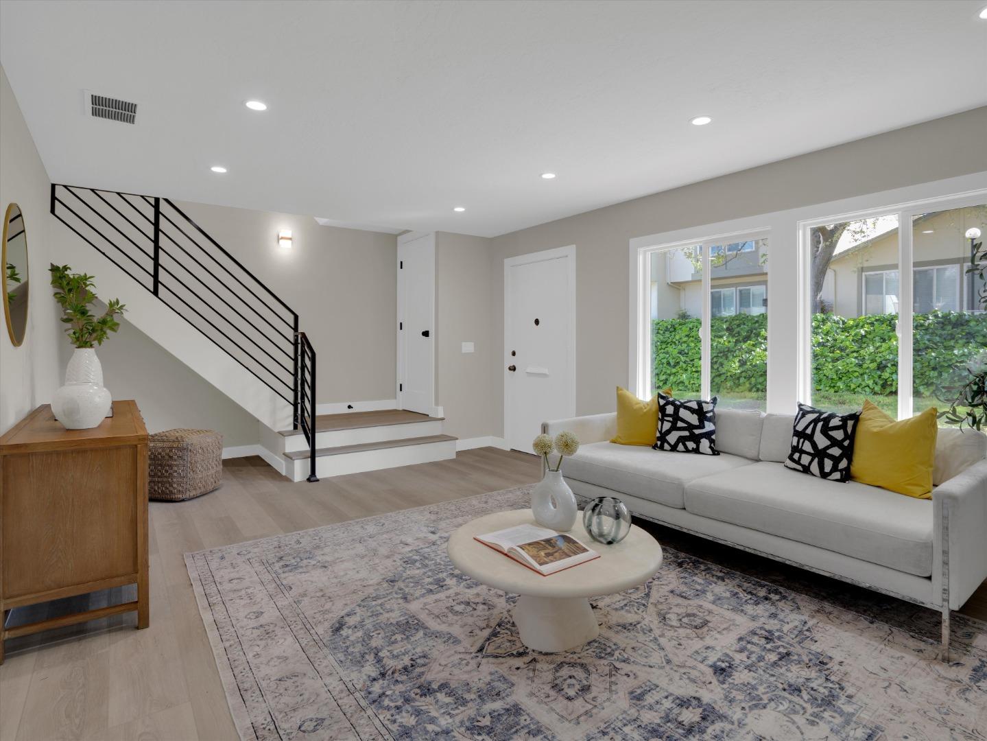 Neighborhood Neighborhood-31