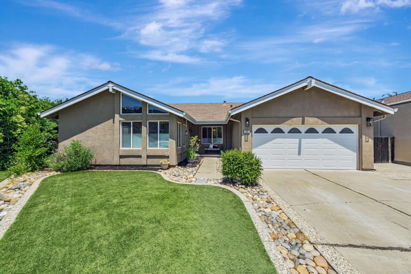 Neighborhood Neighborhood-8