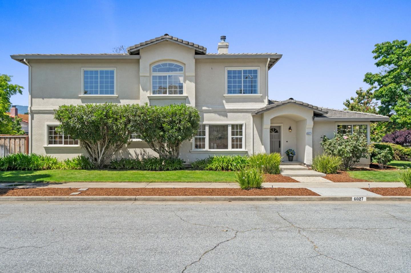 Neighborhood Neighborhood-24