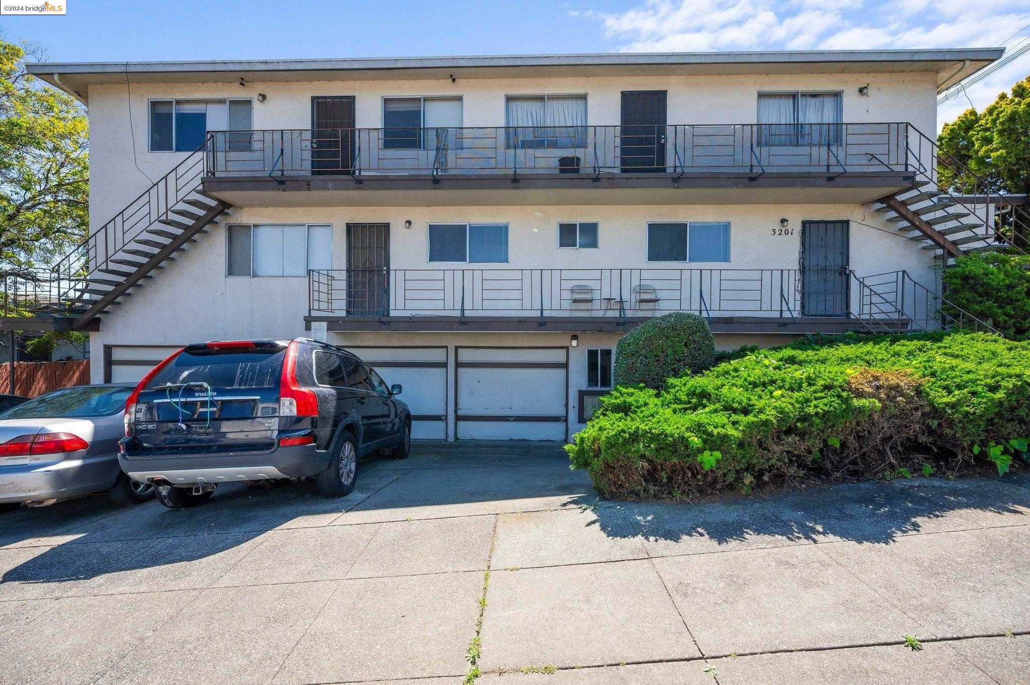 Neighborhood Neighborhood-15