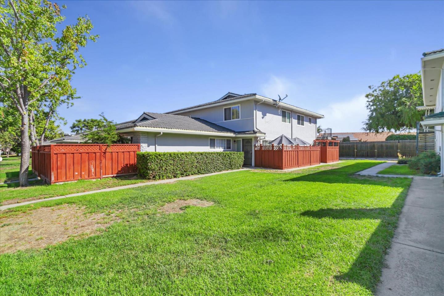 Neighborhood Neighborhood-19