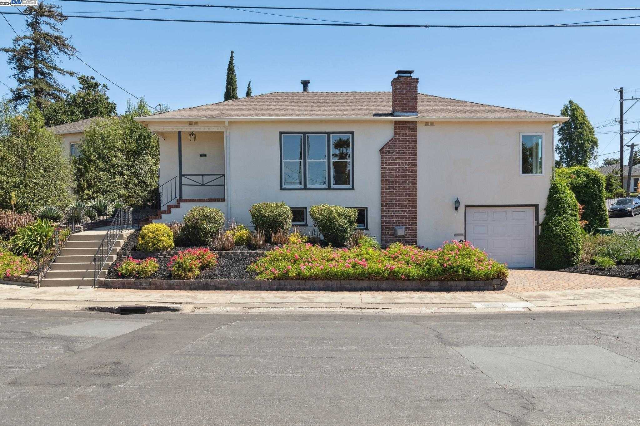 Neighborhood Neighborhood-18