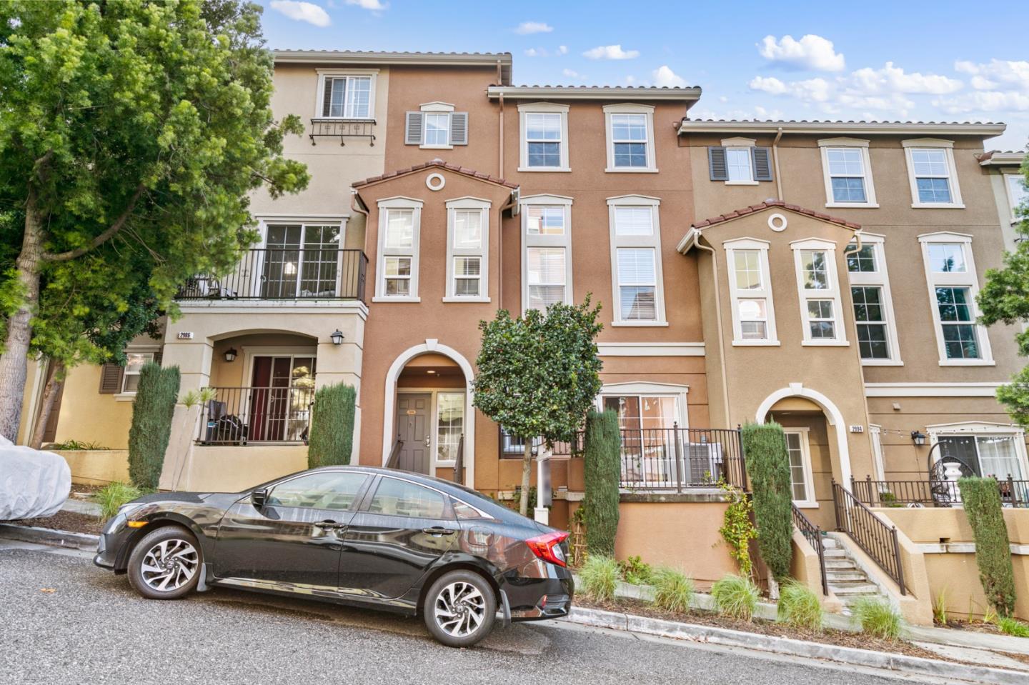 Neighborhood Neighborhood-46