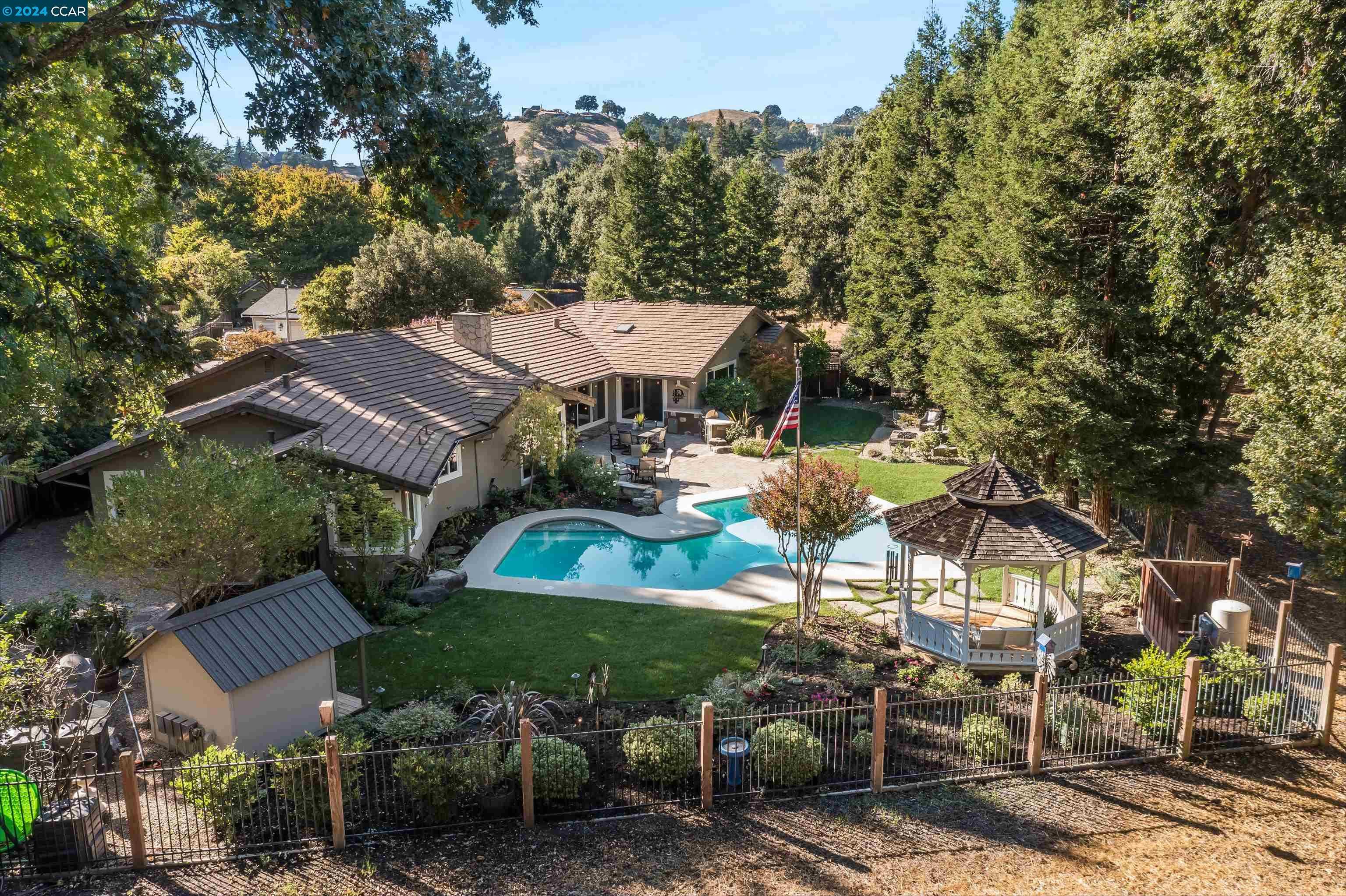 Neighborhood Neighborhood-5