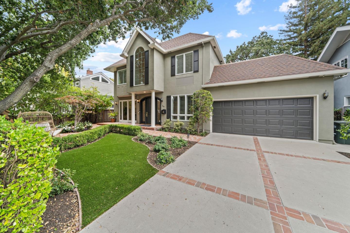 Neighborhood Neighborhood-85