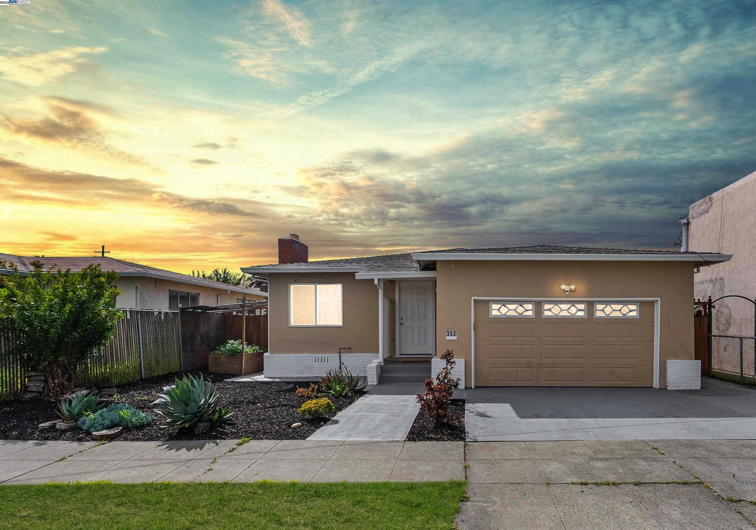 Neighborhood Neighborhood-3