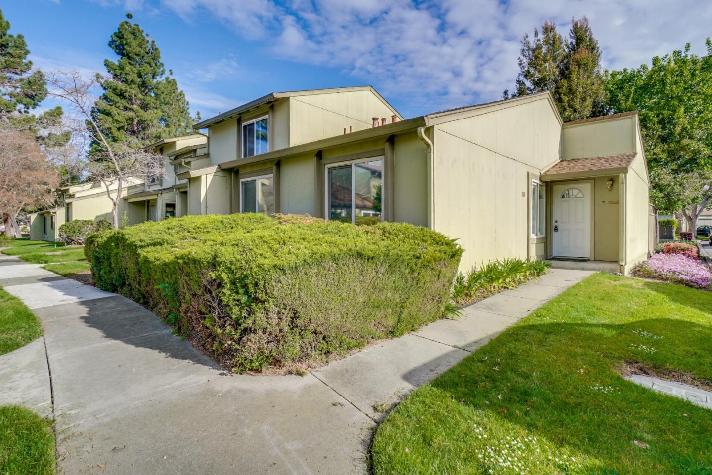 Neighborhood Neighborhood-36