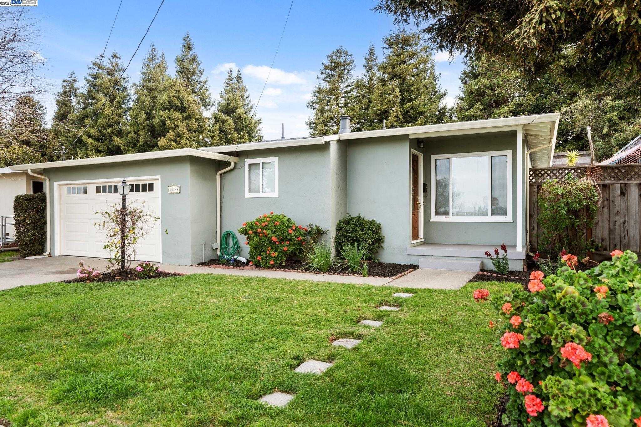 Neighborhood Neighborhood-43