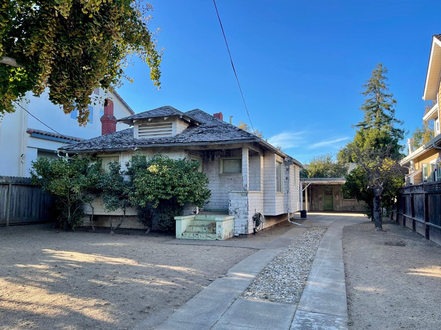 Neighborhood Neighborhood-5