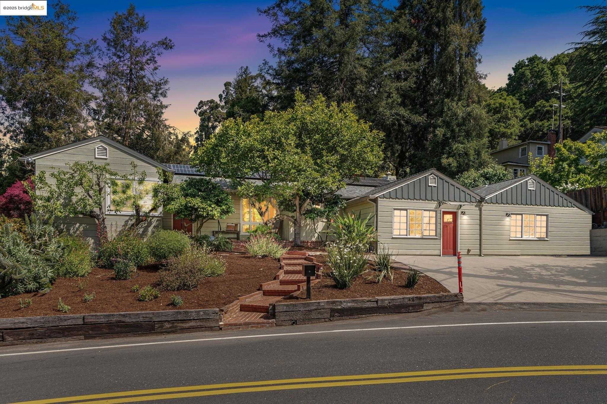 Neighborhood Neighborhood-3