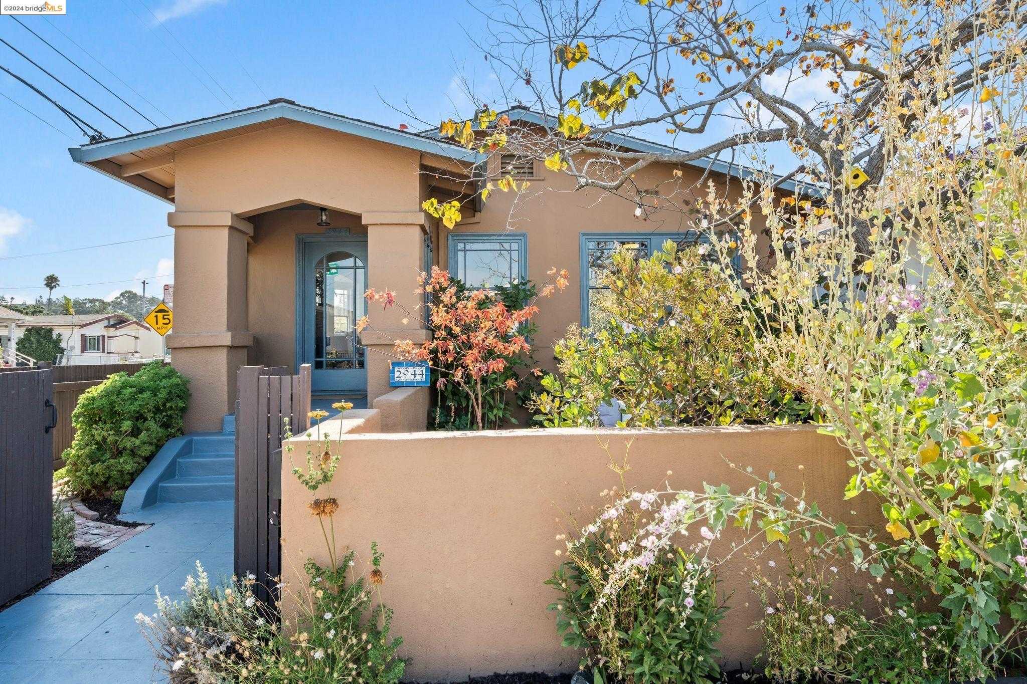 Neighborhood Neighborhood-12