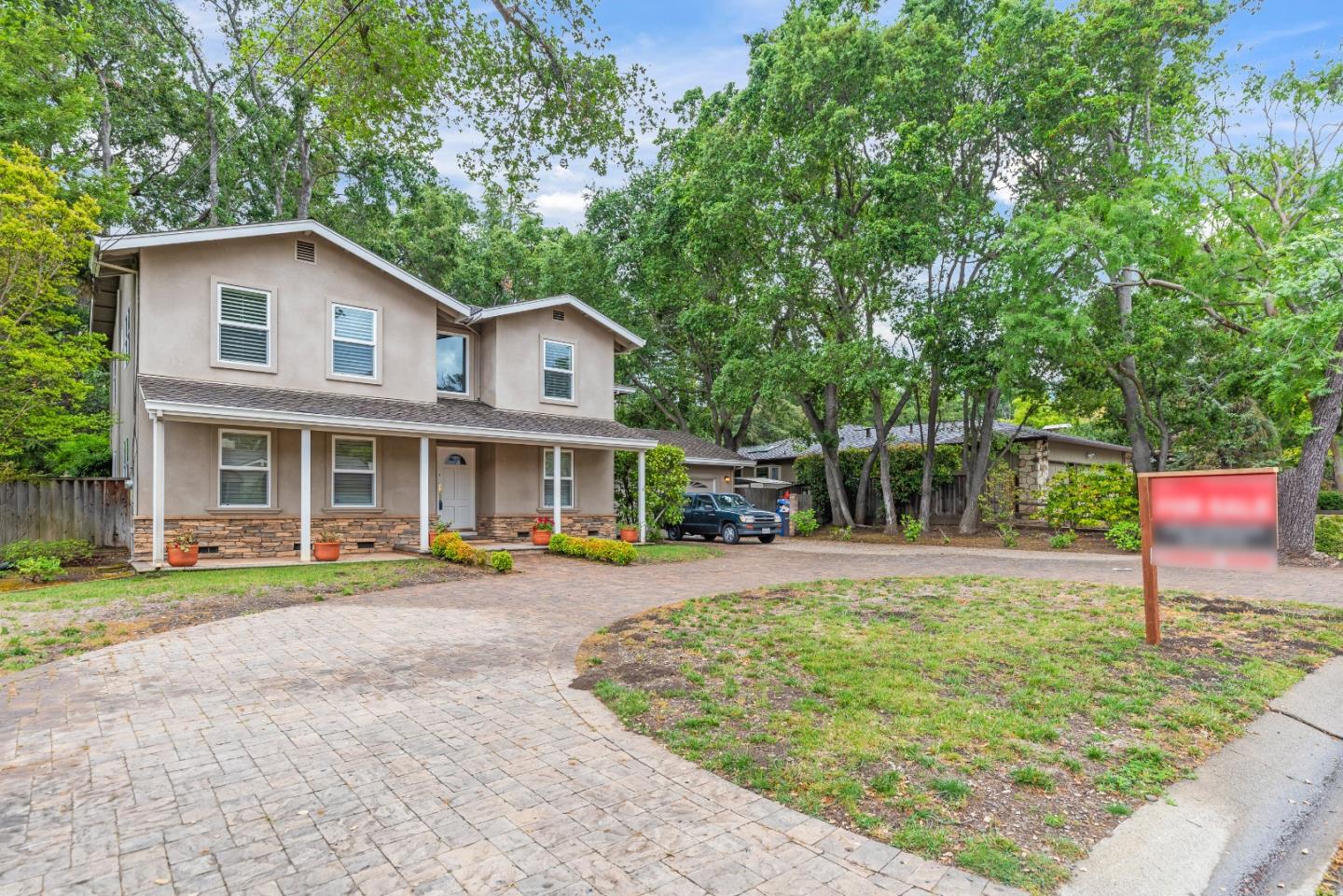 Neighborhood Neighborhood-15