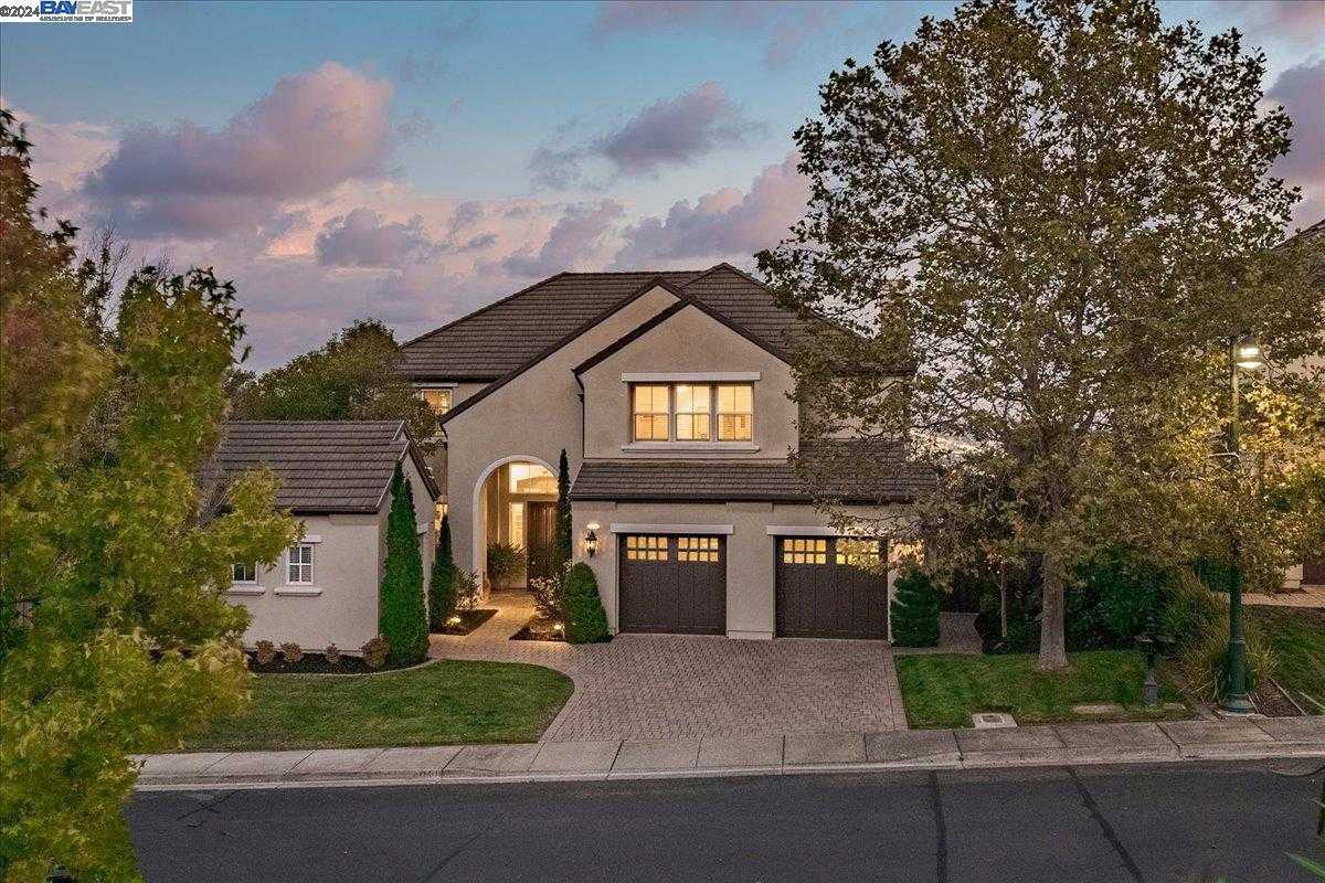 Neighborhood Neighborhood-14