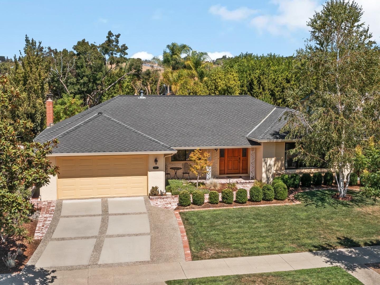 Neighborhood Neighborhood-60