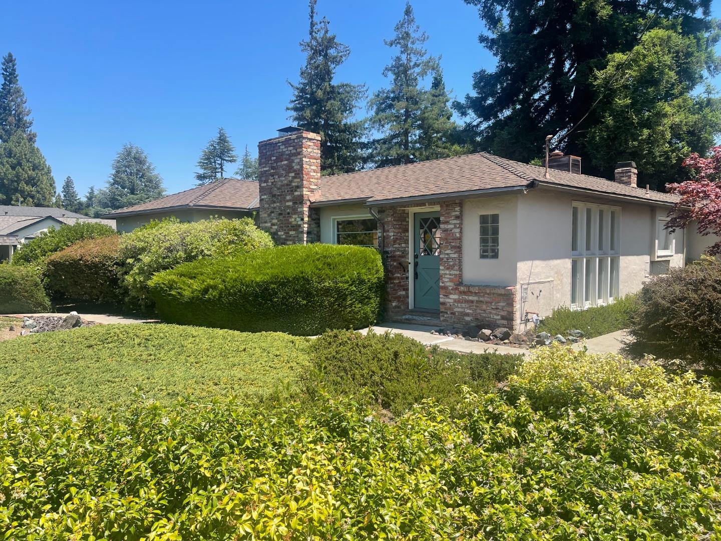 Neighborhood Neighborhood-39