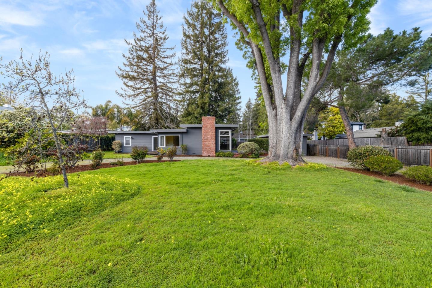 Neighborhood Neighborhood-15