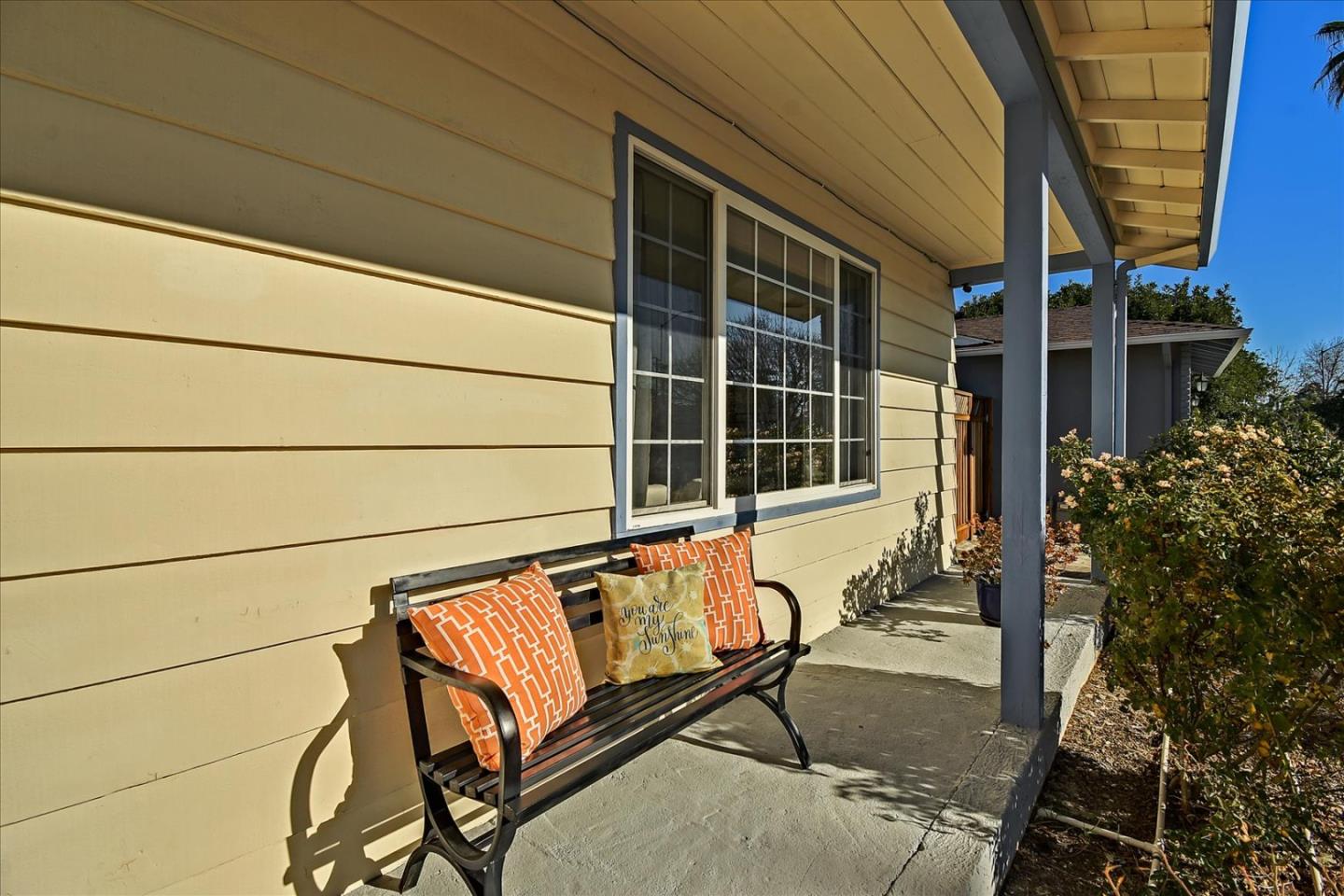 Neighborhood Neighborhood-48