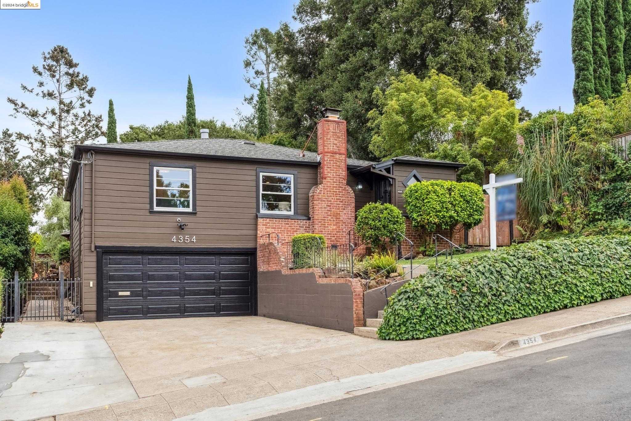 Neighborhood Neighborhood-10