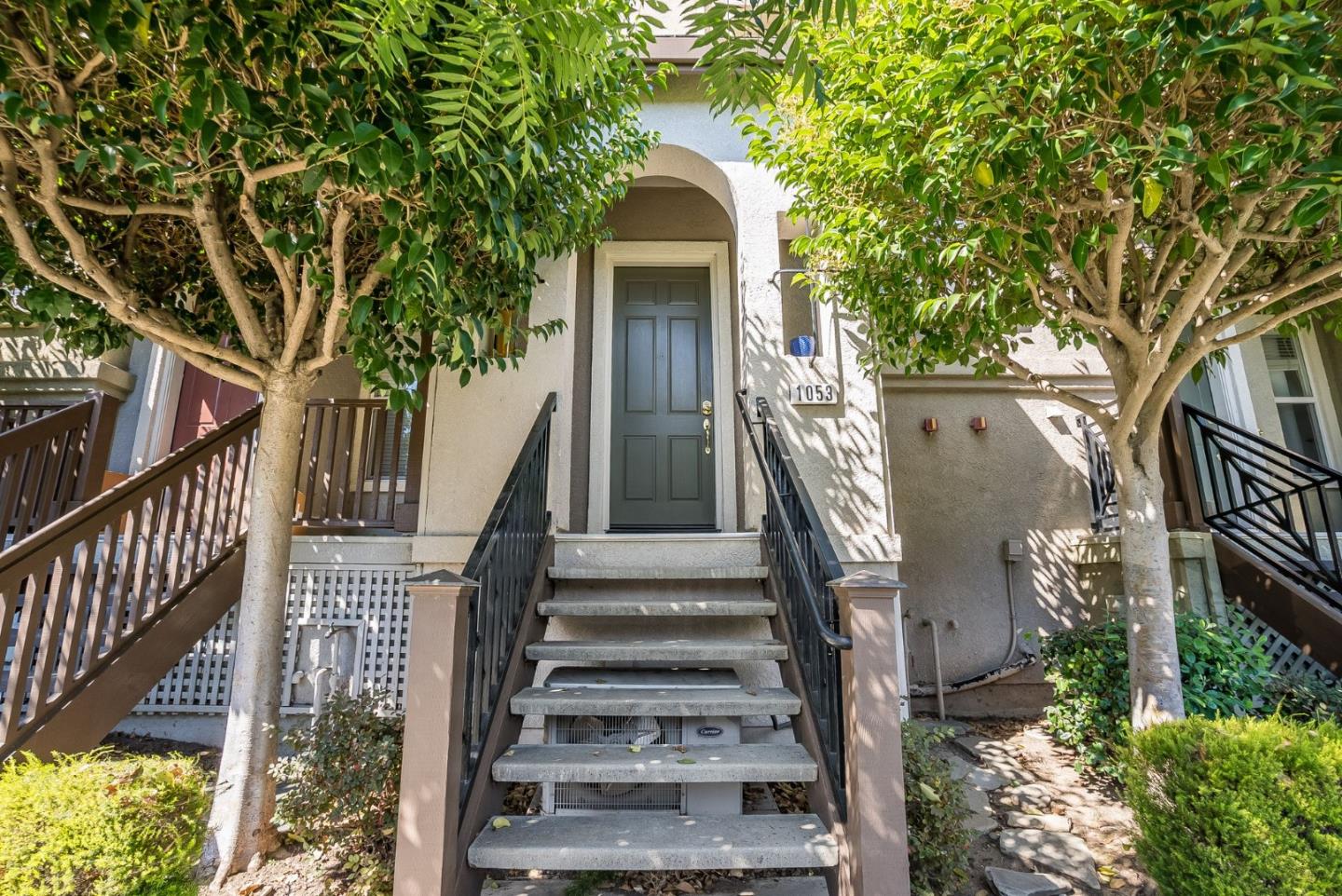 Neighborhood Neighborhood-111