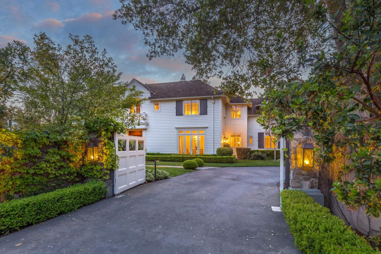 Neighborhood Neighborhood-25