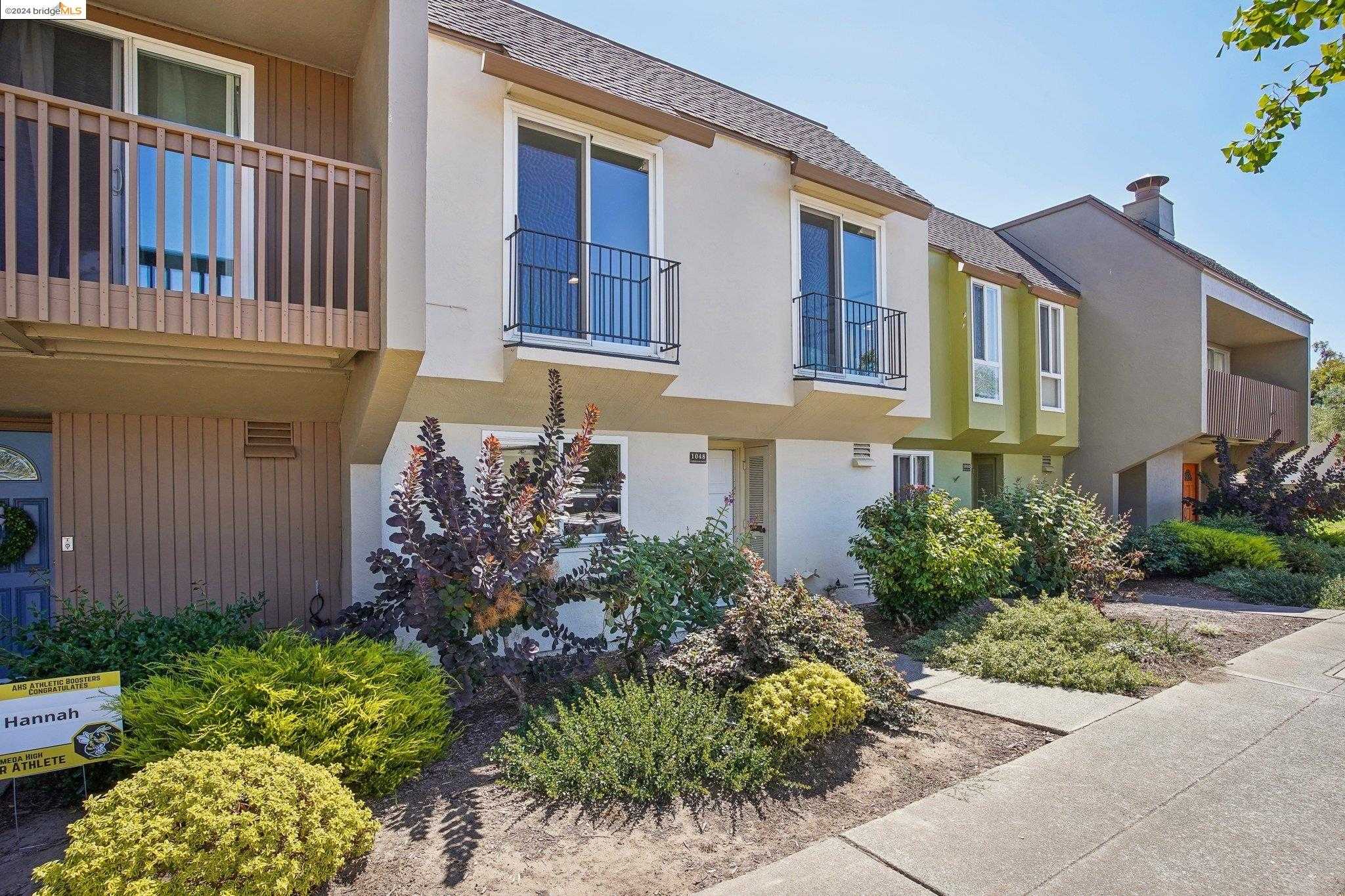 Neighborhood Neighborhood-38