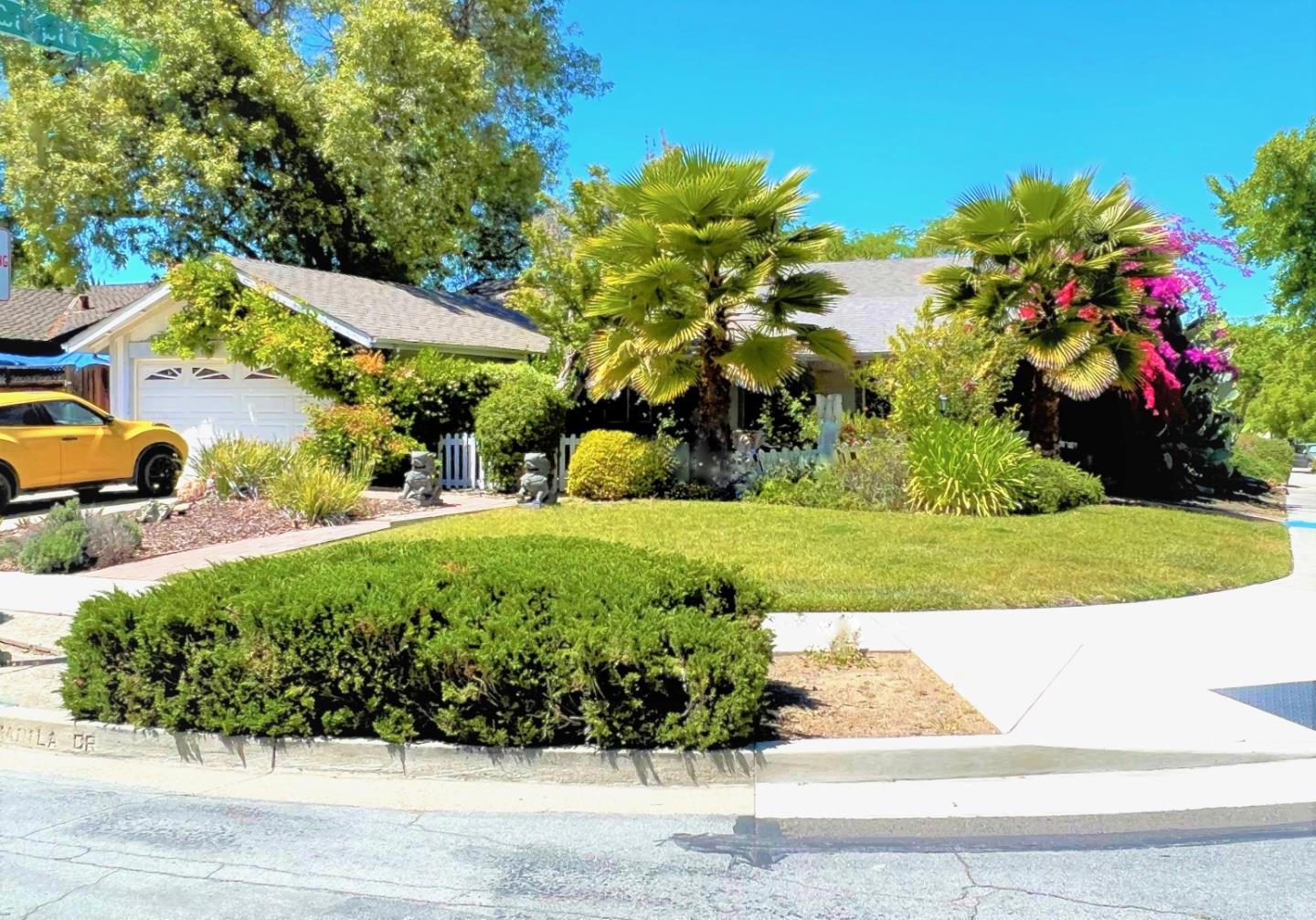 Neighborhood Neighborhood-28